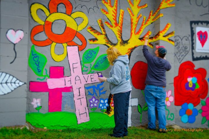 Beth Inglish Mural Nashville Mending Hearts